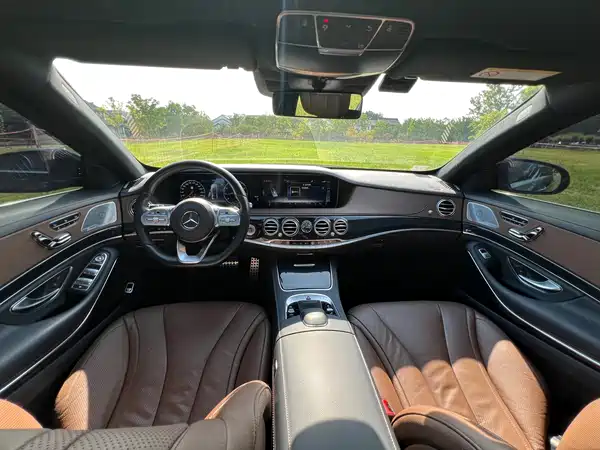 Mercedes-Benz S-Class 2020