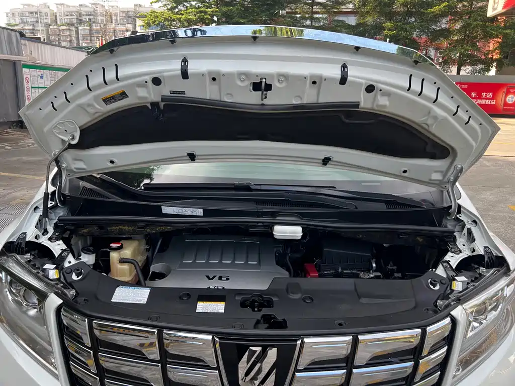 Toyota Alphard 2017 — фото 29