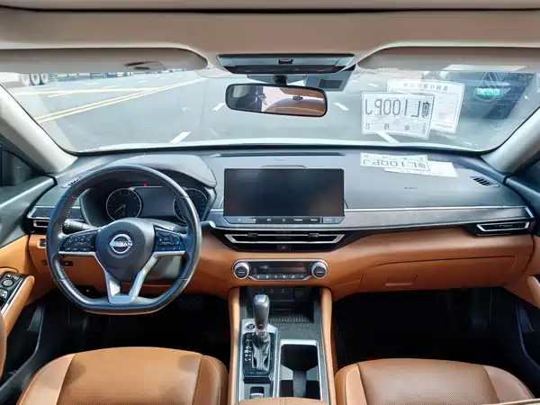 Nissan Teana 2023