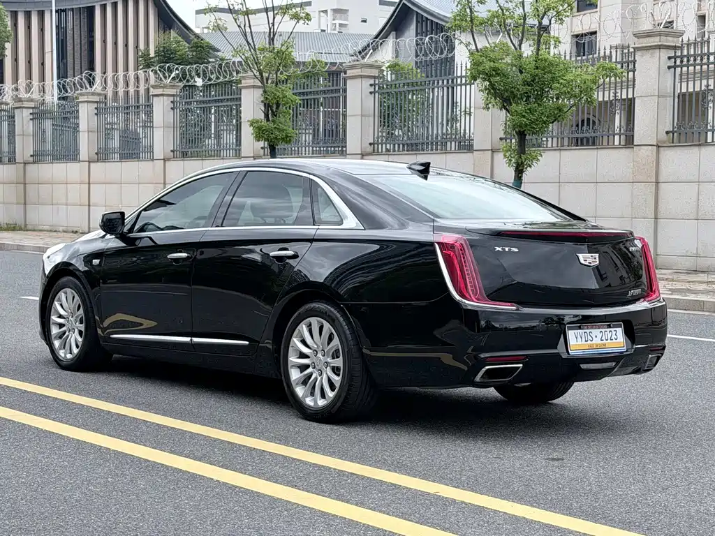 Cadillac XTS 2019 — фото 5