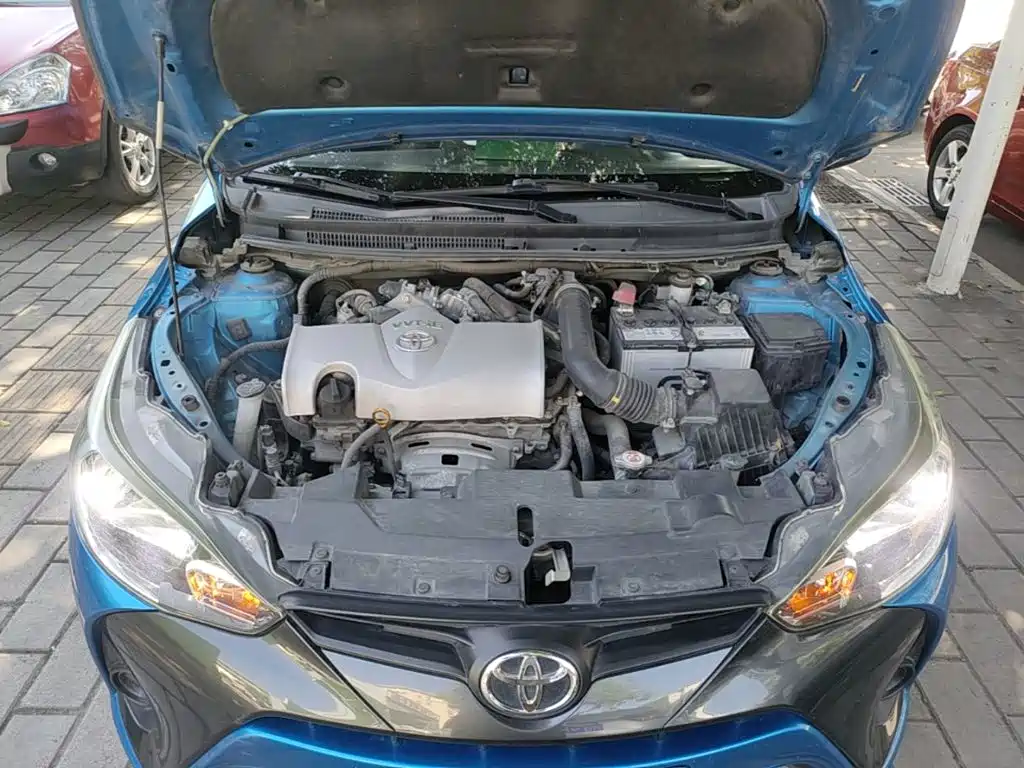 Toyota Yaris L 2019 — фото 20