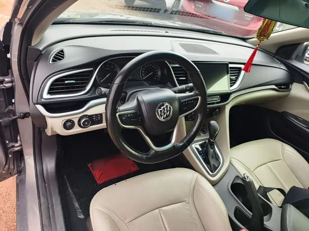 Buick Excelle GT 2018 — фото 10