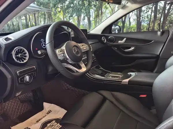 Mercedes-Benz C-Class 2021