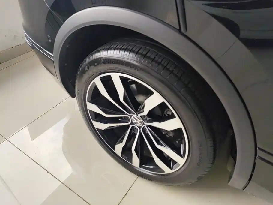 Volkswagen Tiguan L 2021