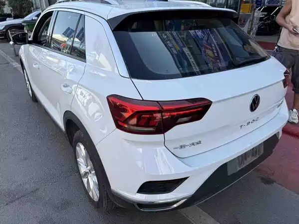 Volkswagen T-Roc 2023