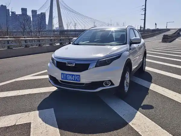 Qoros 5 2018