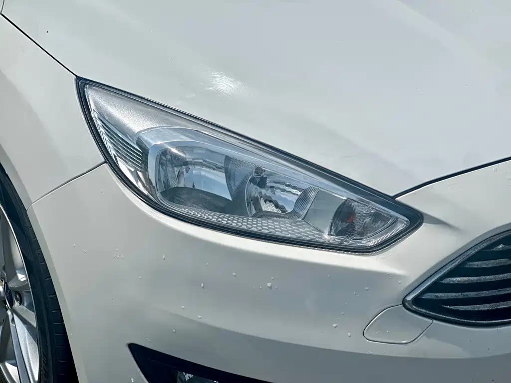 Ford Focus 2016 — фото 13