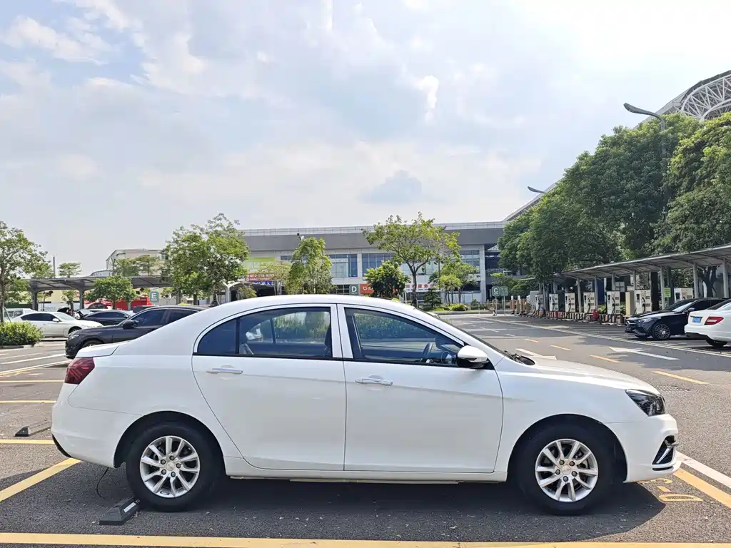 Geely Emgrand 2020