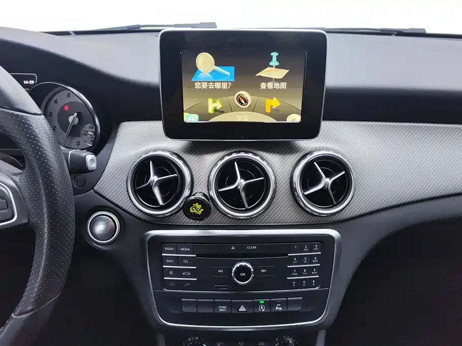 Mercedes-Benz GLA 2017 — фото 13