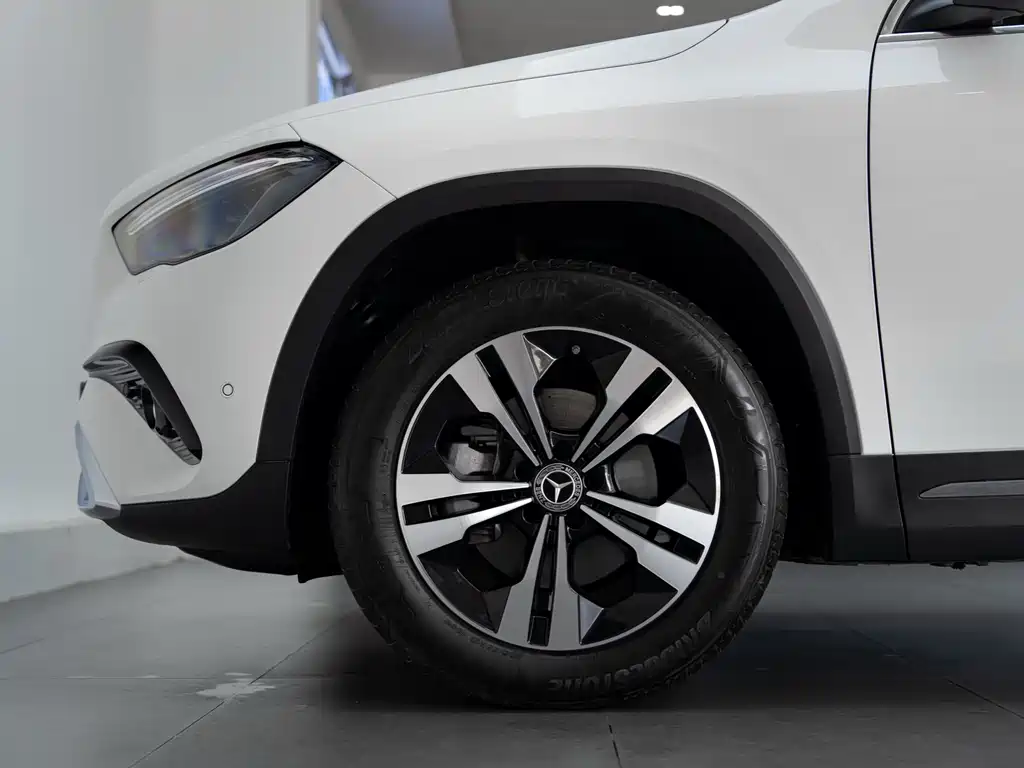 Mercedes-Benz GLA 2025 — фото 8