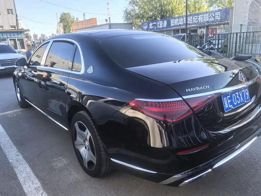 Mercedes-Benz S-Class 2023