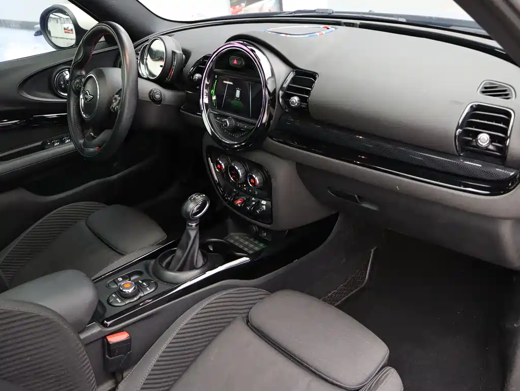 MINI Clubman 2019 — фото 23