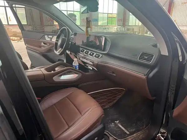 Mercedes-Benz GLS 2024