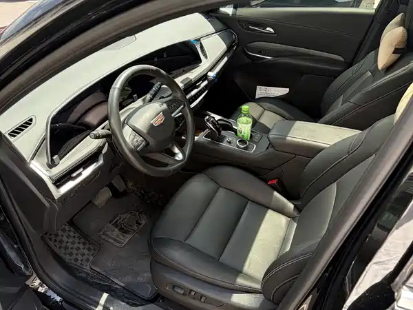 Cadillac XT4 2024