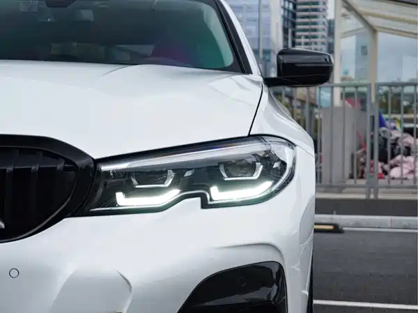 BMW 3 Series 2021