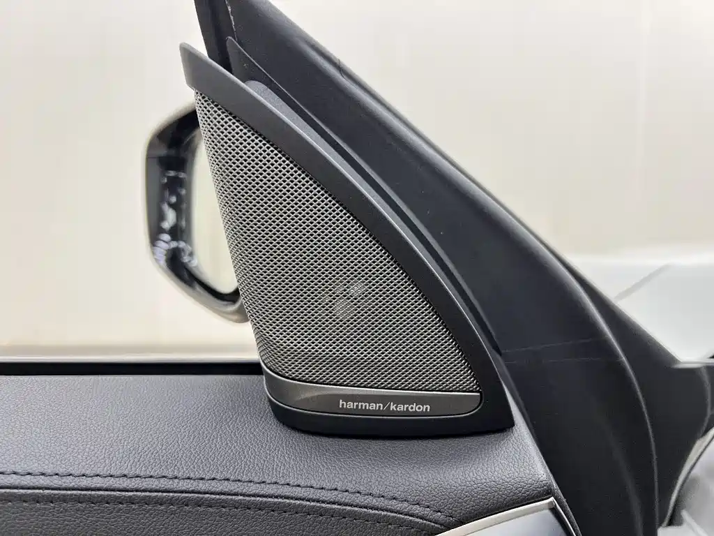 BMW 6 Series GT 2018 — фото 30