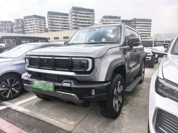 BAIC BJ40 Extended Range 2025