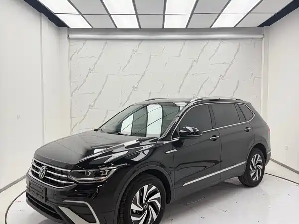 Volkswagen Tiguan L 2023