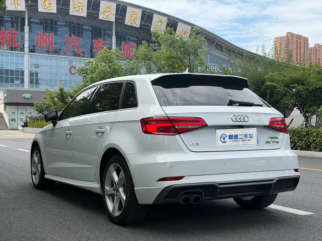 Audi A3 2018 — фото 14