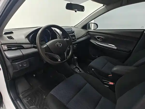 Toyota Yaris L 2016