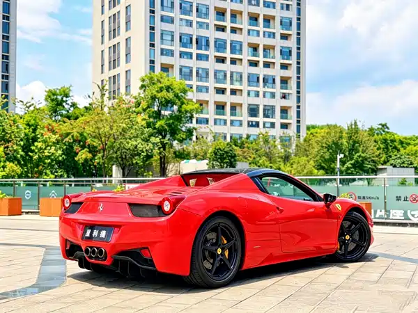 Ferrari 458 2015