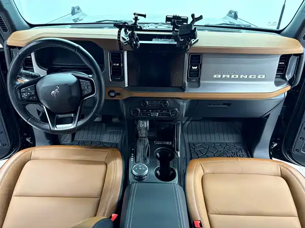 Ford Bronco 2024