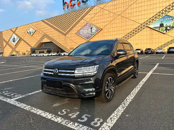 Volkswagen Tharu 2022