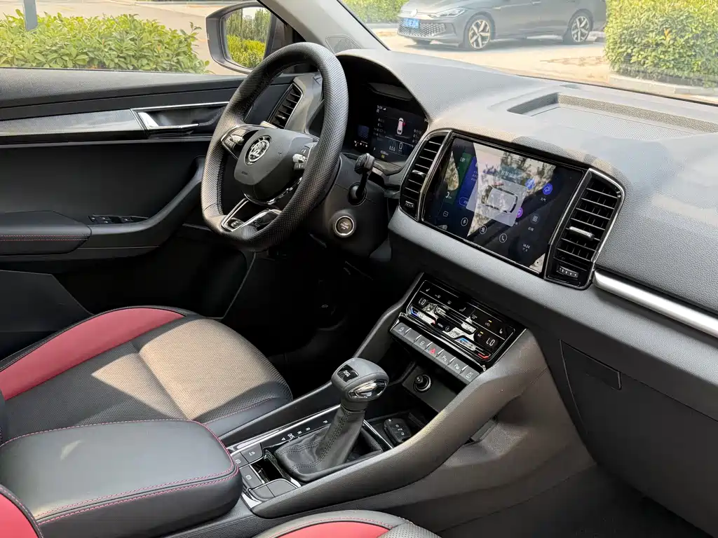 Skoda Karoq 2023 — фото 9