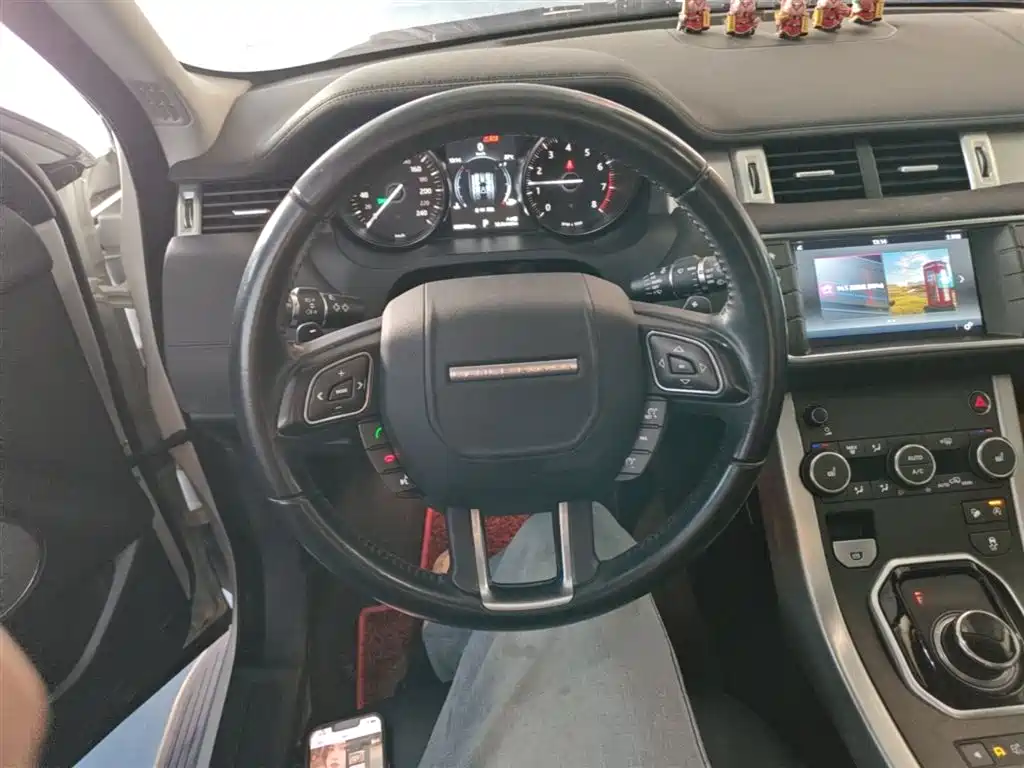 Land Rover Evoque 2017 — фото 11