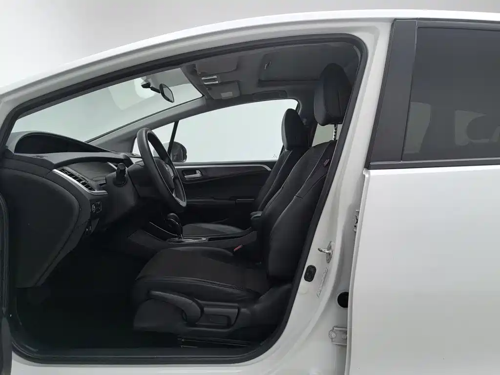 Honda Jade 2017 — фото 10