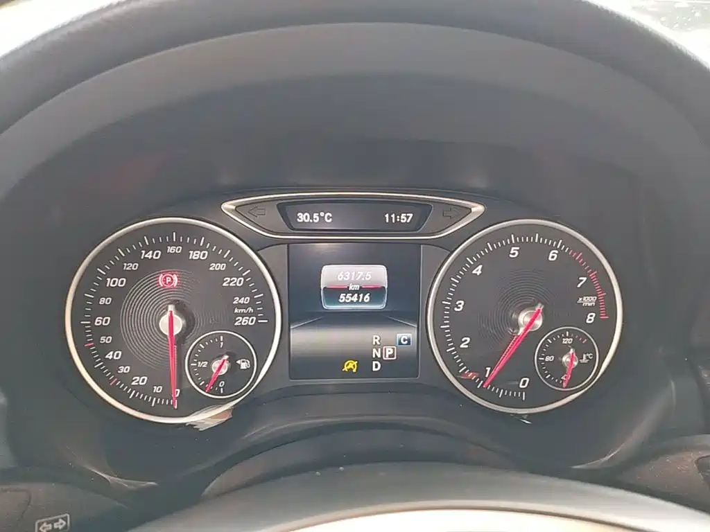 Mercedes-Benz A-Class 2017 — фото 12