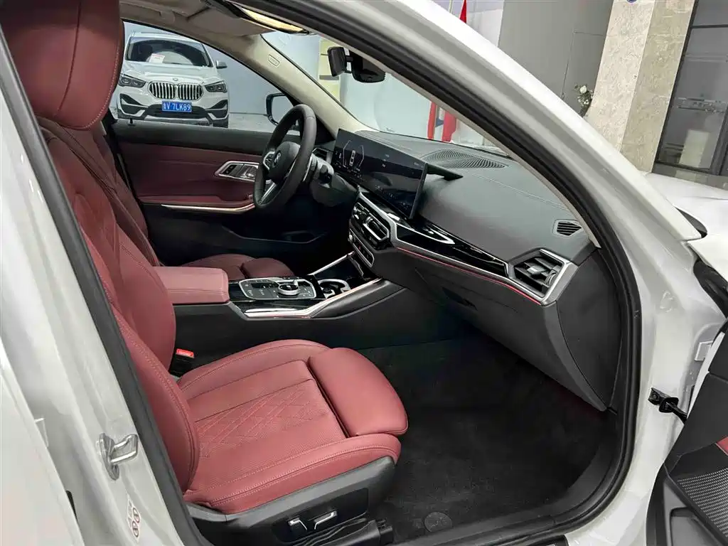 BMW 3 Series 2023 — фото 13
