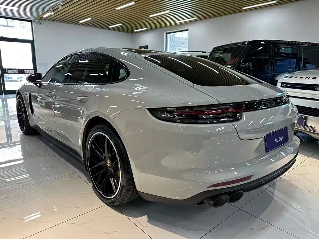 Porsche Panamera 2019 — фото 5