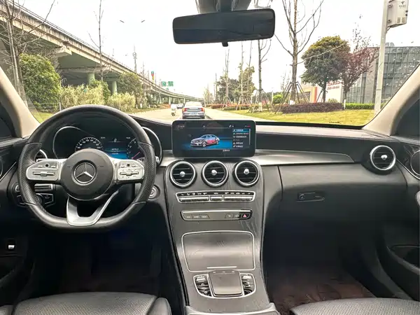 Mercedes-Benz C-Class 2020