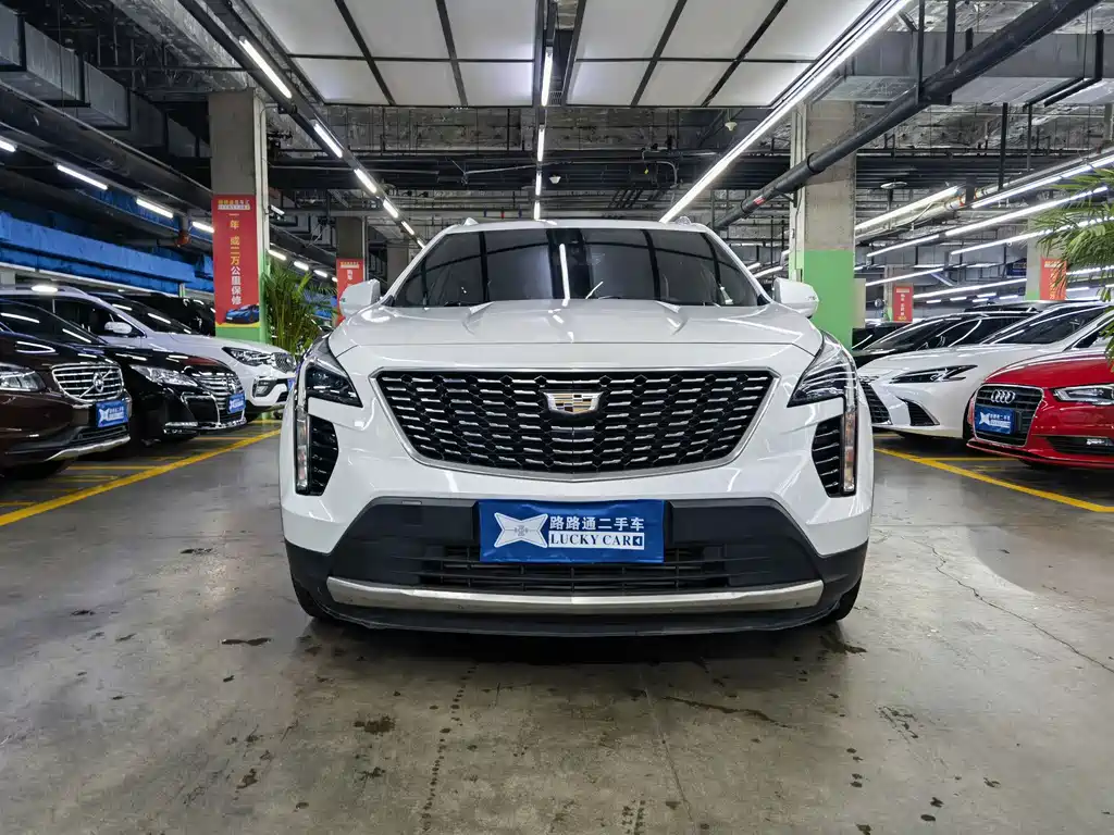 Cadillac XT4 2020 — фото 2