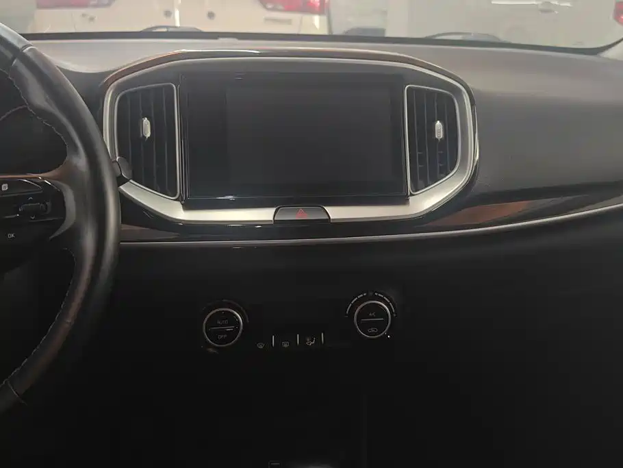 Kia KX1 2019 — фото 13