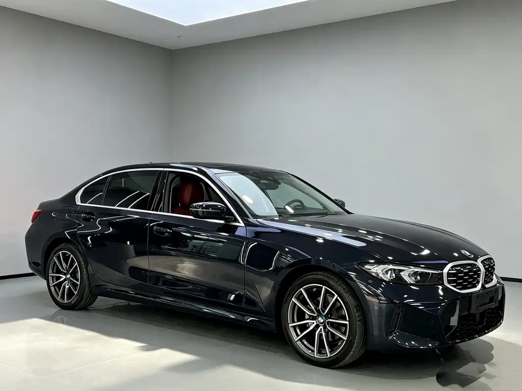 BMW 3 Series 2025