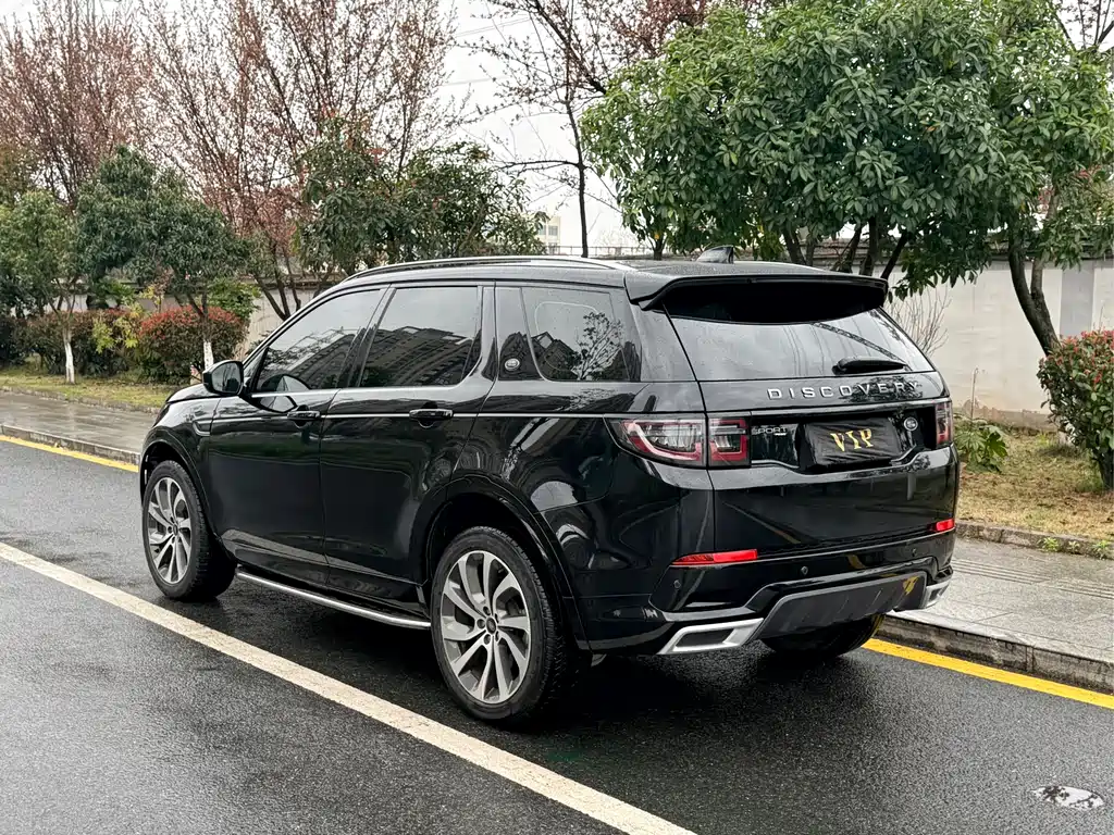 Land Rover Discovery Sport 2022 — фото 9