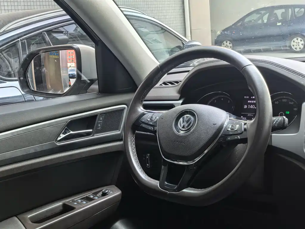 Volkswagen Teramont 2017 — фото 12