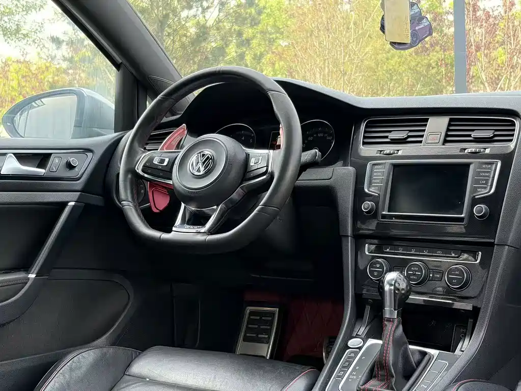 Volkswagen Golf GTI 2015 — фото 18