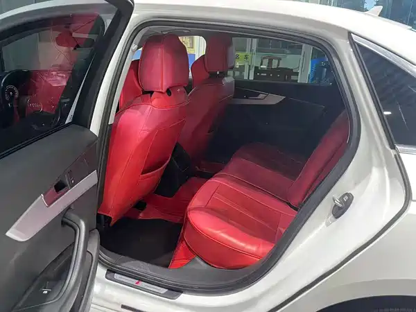 Audi A4L 2023