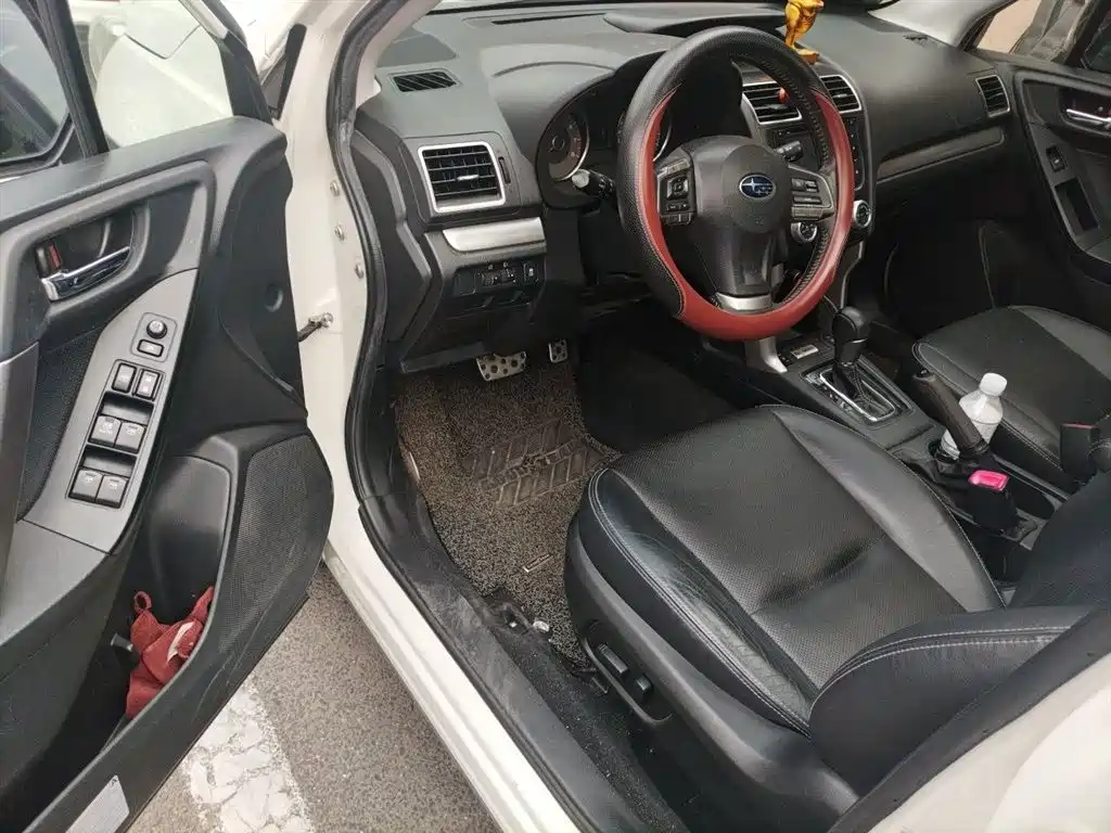 Subaru Forester 2015 — фото 17