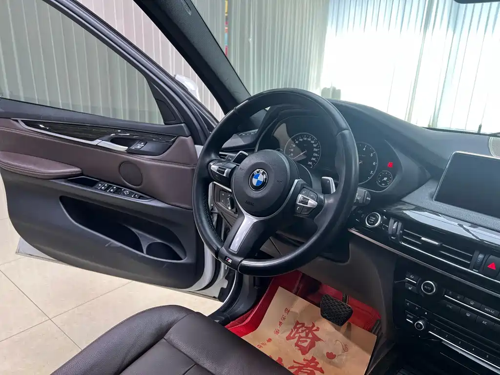 BMW X5 2018 — фото 14