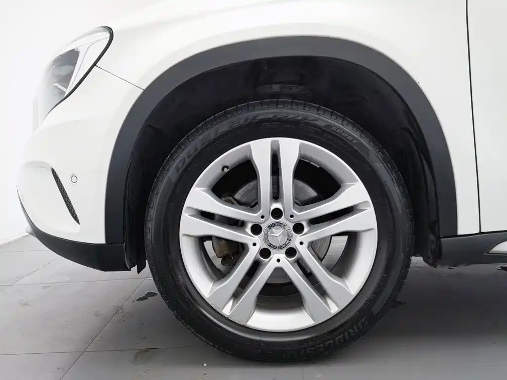 Mercedes-Benz GLA 2017 — фото 17