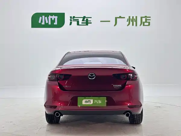 Mazda 3 Axela 2022
