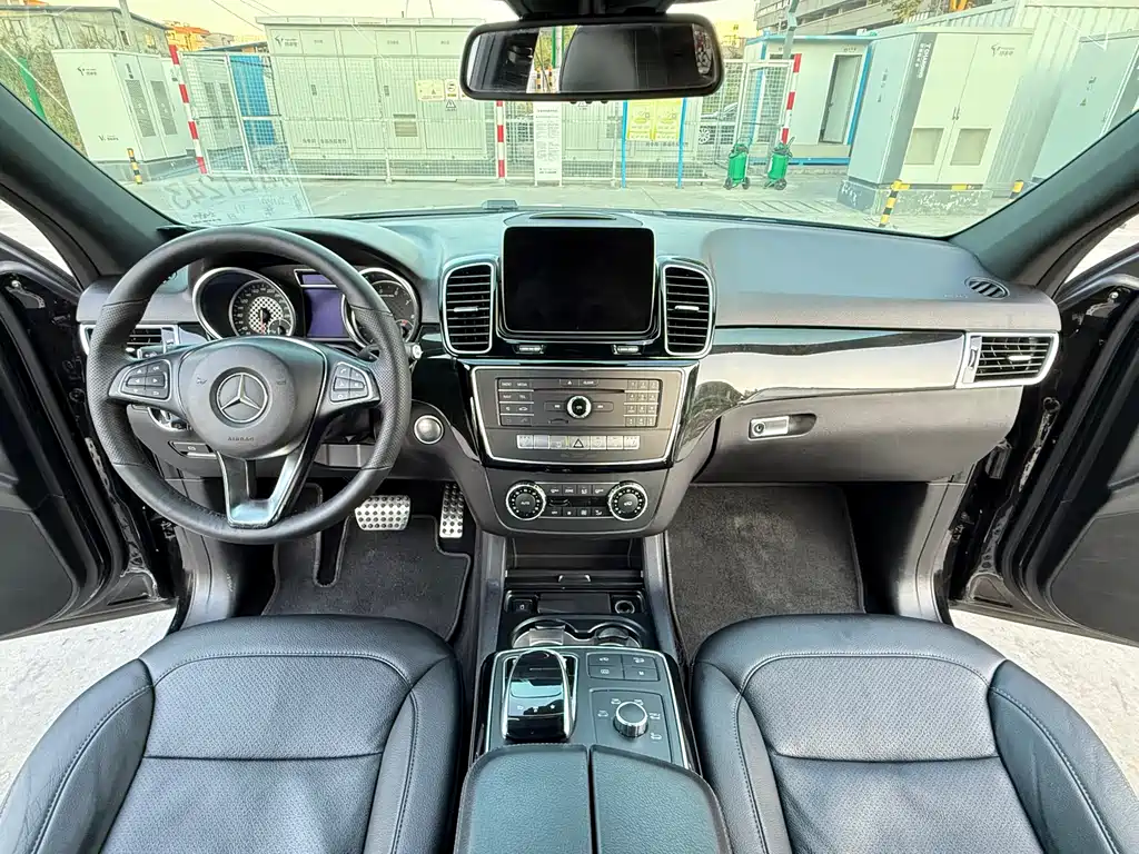 Mercedes-Benz GLE AMG 2018 — фото 6