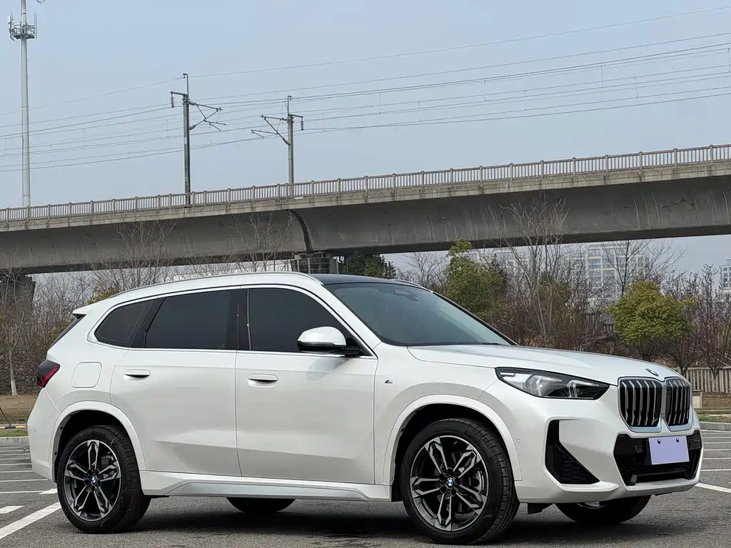 BMW X1 2023 — фото 3
