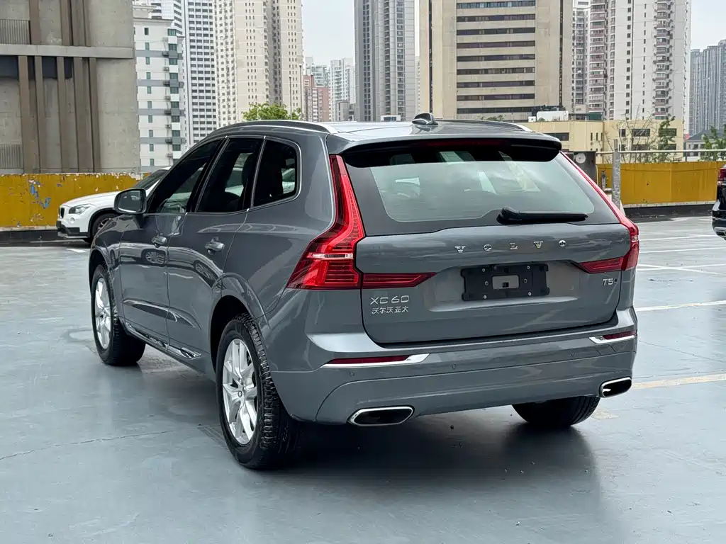 Volvo XC60 2020 — фото 3