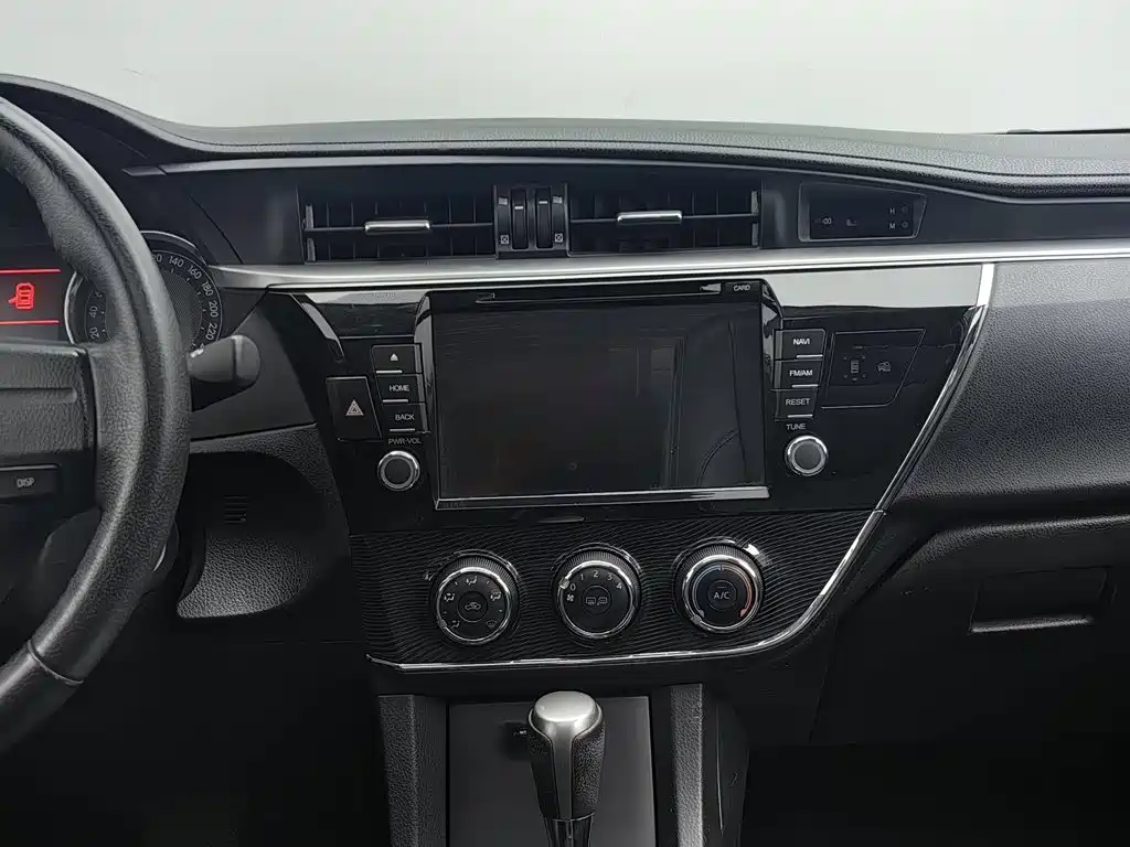 Toyota Corolla 2016 — фото 5