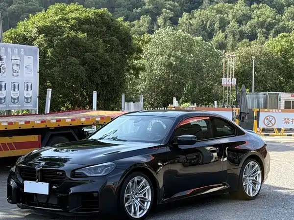 BMW M2 2025